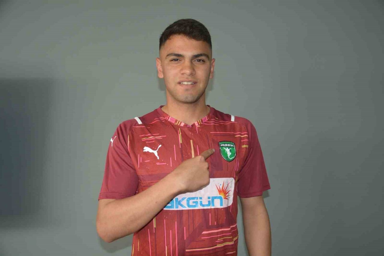 Efeler, kalesini güçlendiriyor