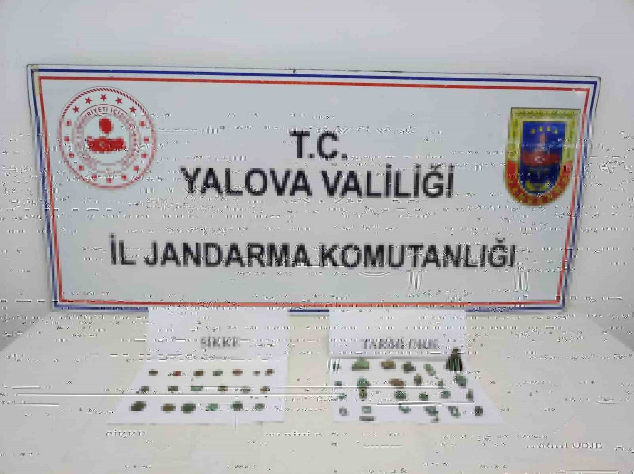 Jandarma uyuşturucu tacirleri ve kaçakçılara göz açtırmıyor