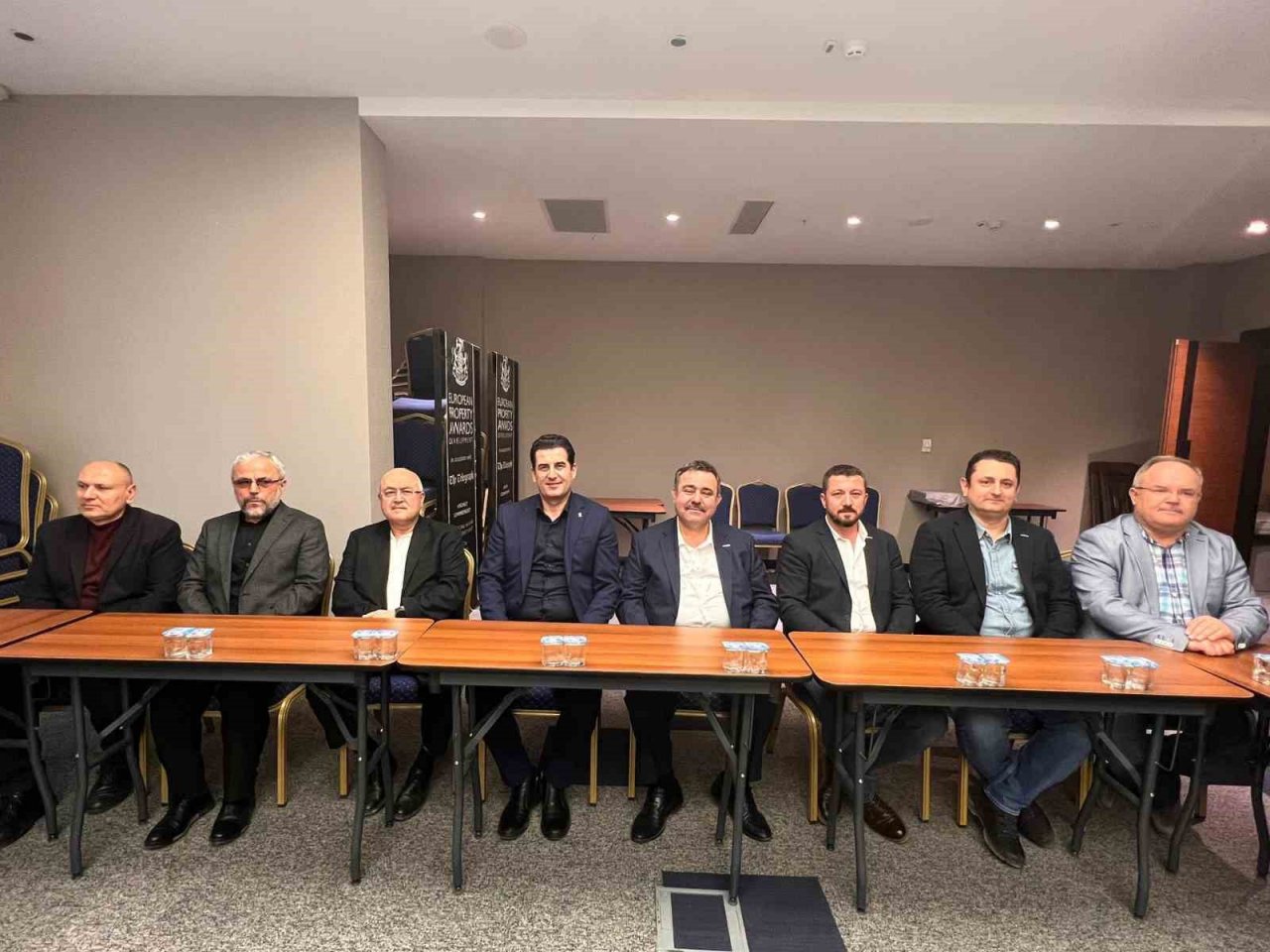 Başkan Güngör, iş adamlarıyla bir araya geldi