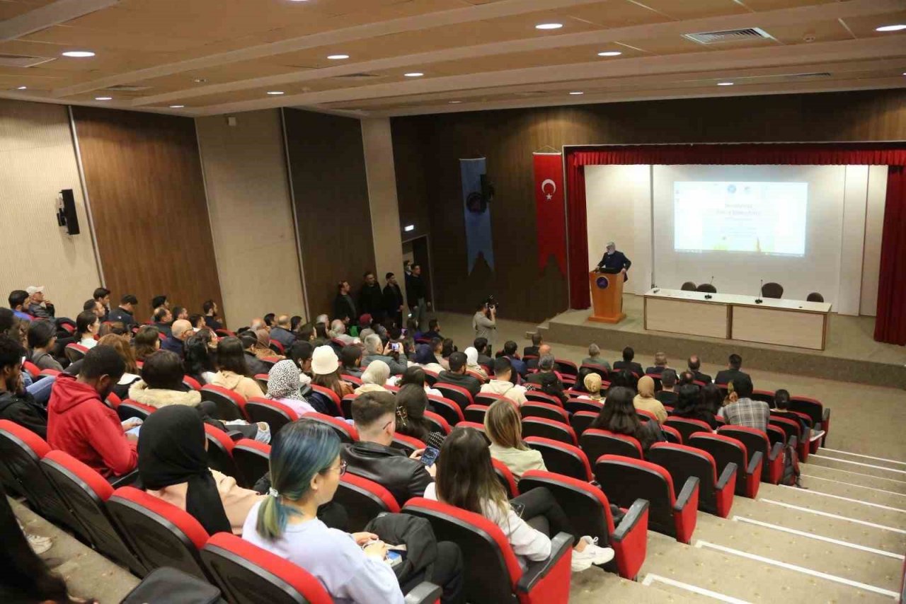 Akdeniz Üniversitesi’nde Antalya’nın fethi konferansı