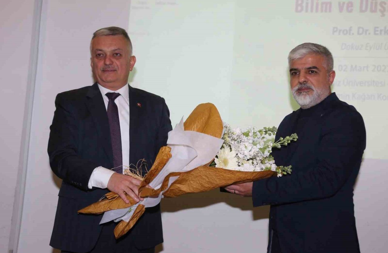 Akdeniz Üniversitesi’nde Antalya’nın fethi konferansı