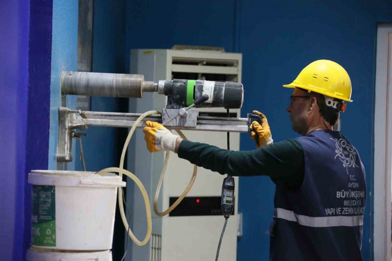 Aydın Büyükşehir Belediyesi deprem güvenliği ile ilgili ücretsiz performans testlerine devam ediyor