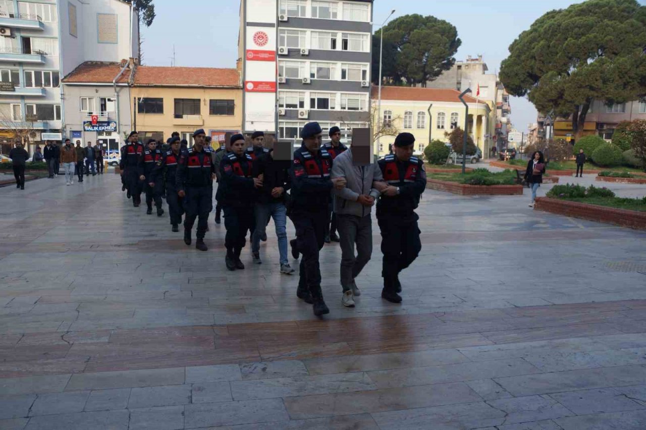 Aydın merkezli üç ilde tefecilik ve yasa dışı bahis operasyonu: 8 gözaltı