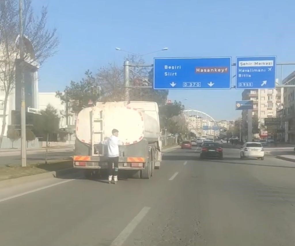 Batman’da patenli gençler ölümle dans ediyor