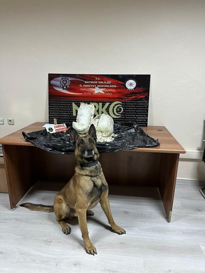 Peynir bidonunda 400 bin TL’lik uyuşturucu çıktı