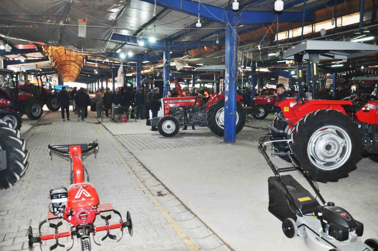 Karacabey’de Gıda Tarım ve Hayvancılık Fuarı kapılarını açtı