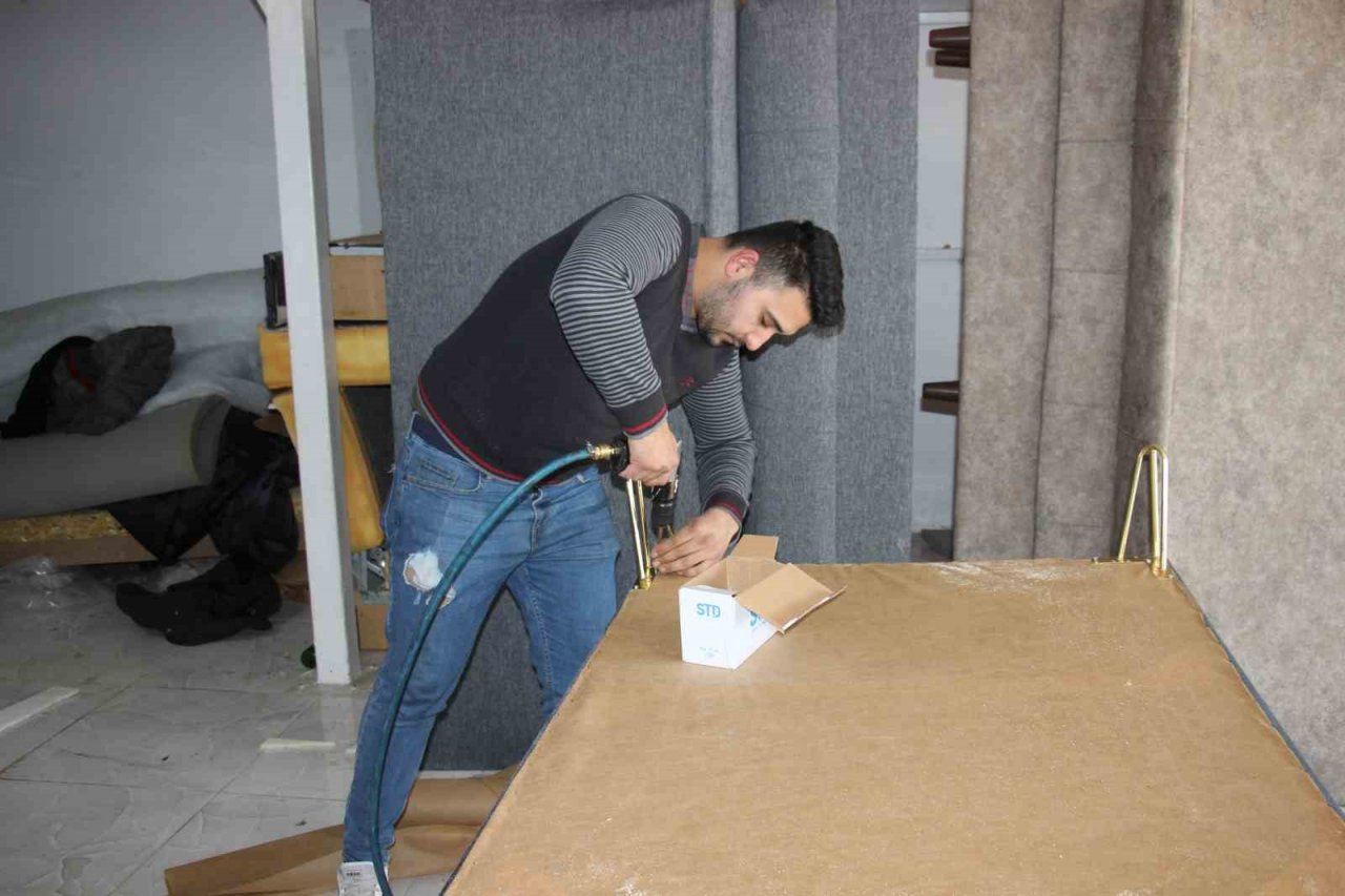 Mobilya almak isteyen vatandaşlar üreticilerin kapısını çalıyor