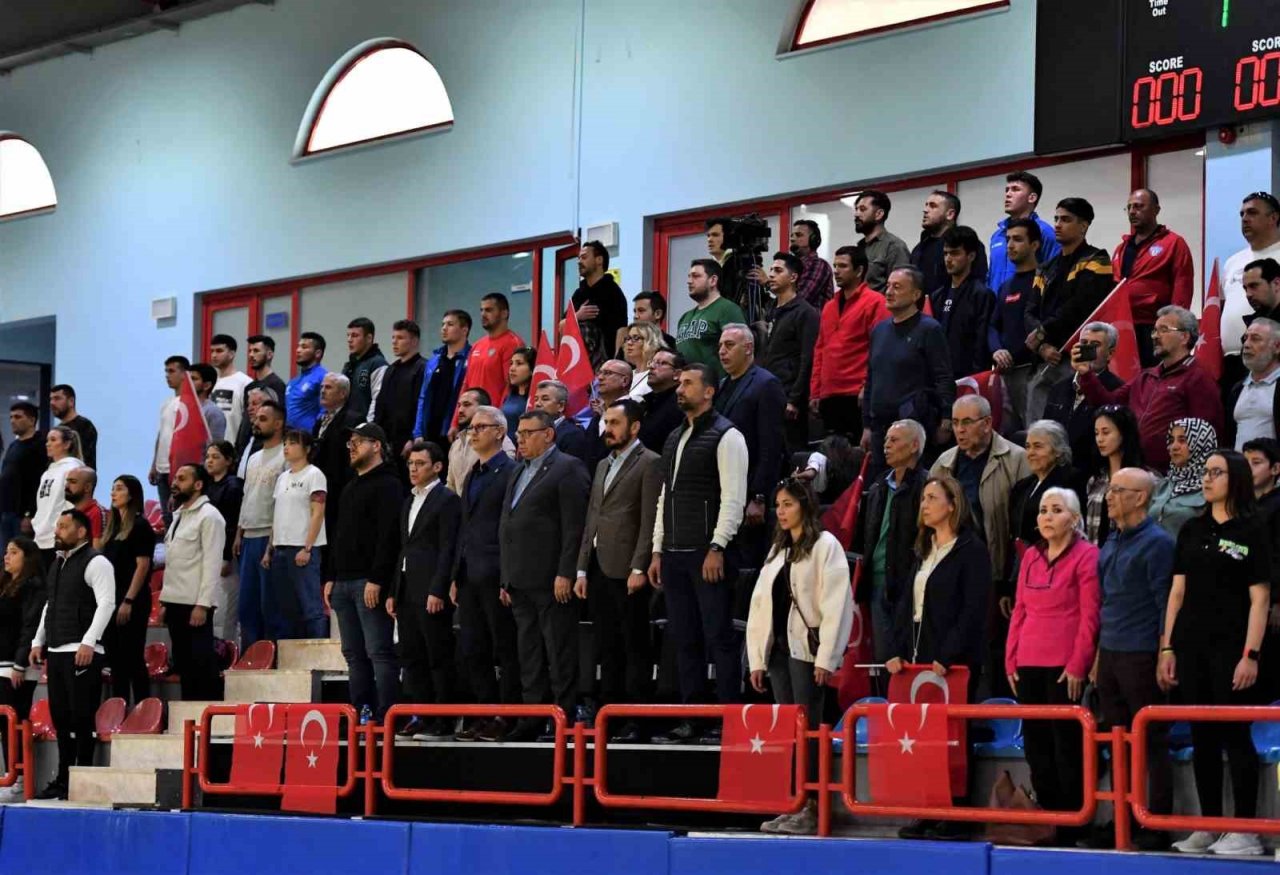 Konyaaltı büyük avantaj yakaladı