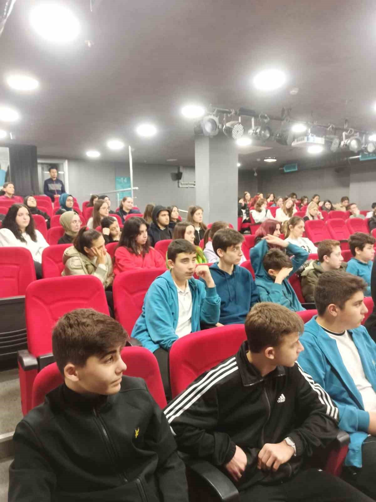 Altınküre Fen ve Anadolu Lisesi’nde motivasyon semineri