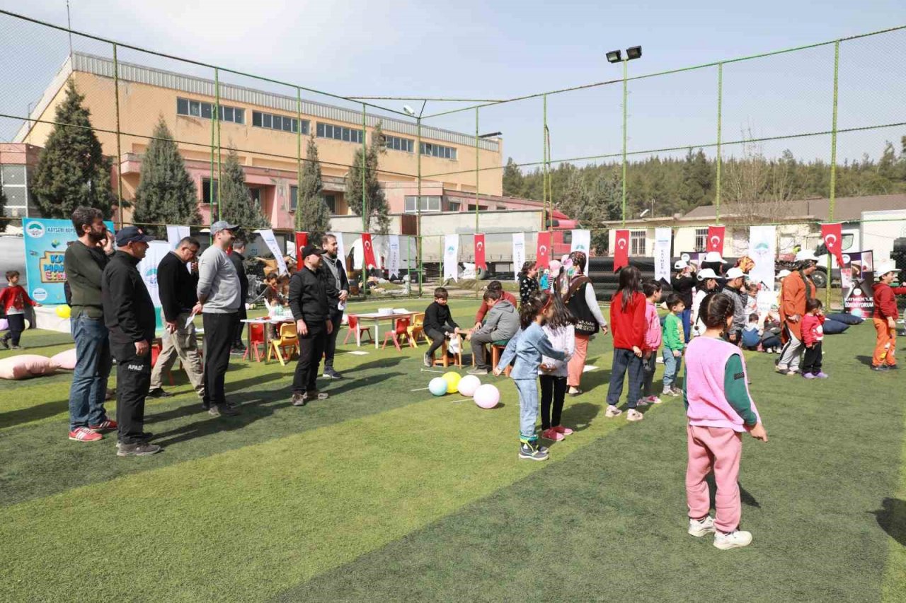 Büyükşehir’in Kayseri Mahallesi Etkinliğine Cumhurbaşkanı Tatar katıldı