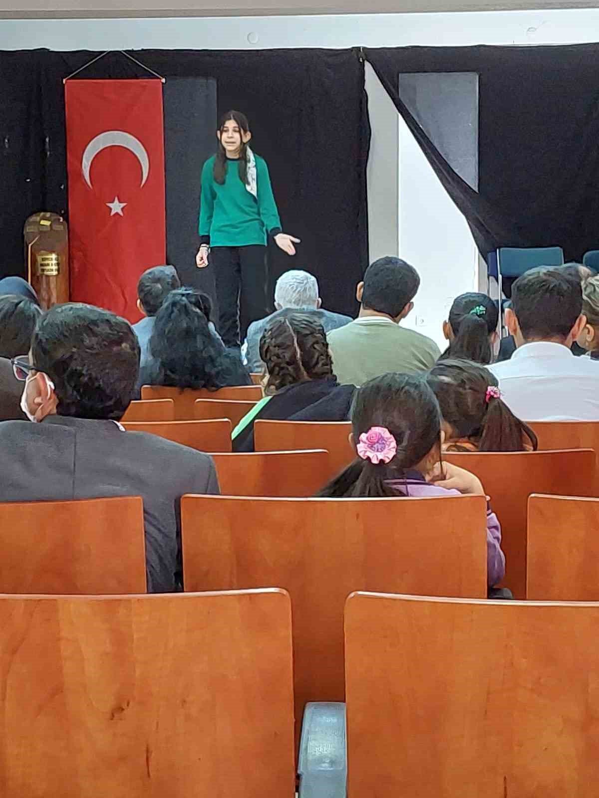 Köyceğiz’de İstiklal Marşı’nı güzel okuma yarışması yapıldı