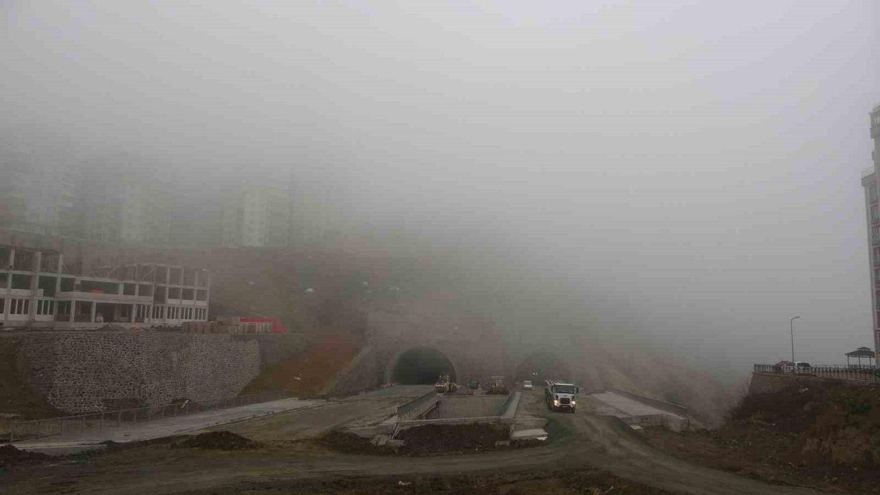 Trabzon’da yoğun sis etkili oldu