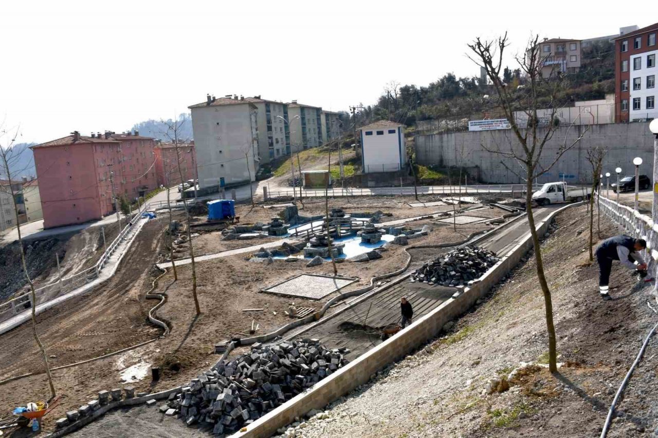 Tekin, ’Vadi Park’ta’ incelemelerde bulundu