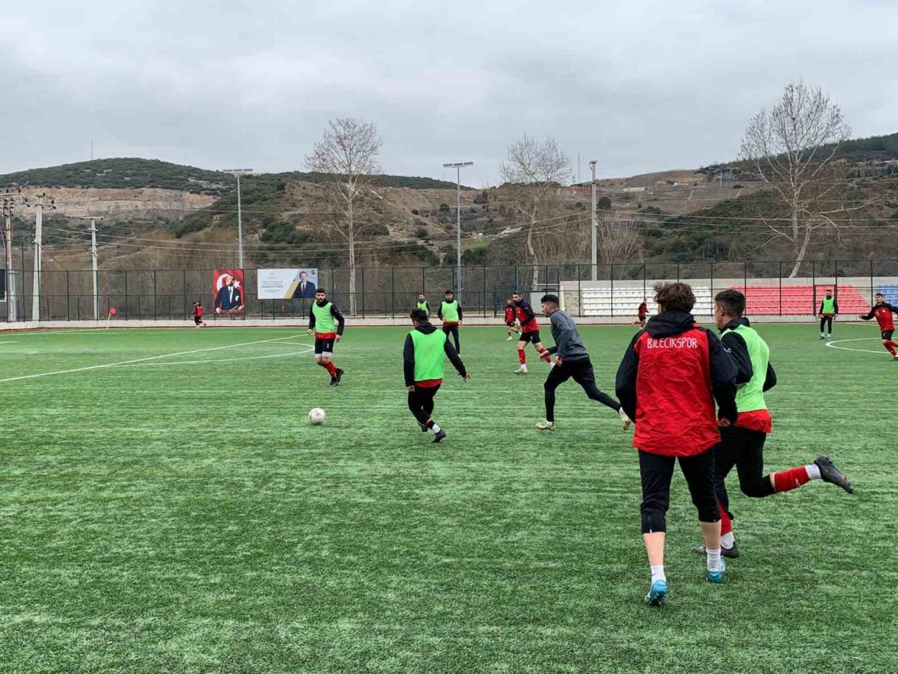 1969 Bilecik Spor Kulübü futbolcularından zorlu Tekirdağ deplasmanı öncesi moraller yerinde