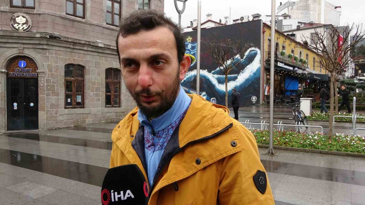 Trabzonspor’da istifa eden Başkan Ağaoğlu, taraftarı şaşırttı