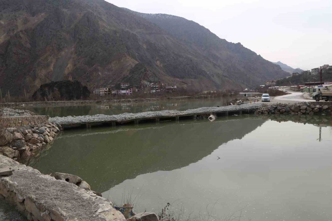 Kuraklık nedeniyle barajlar boşalırken, Yusufeli Barajı doluyor