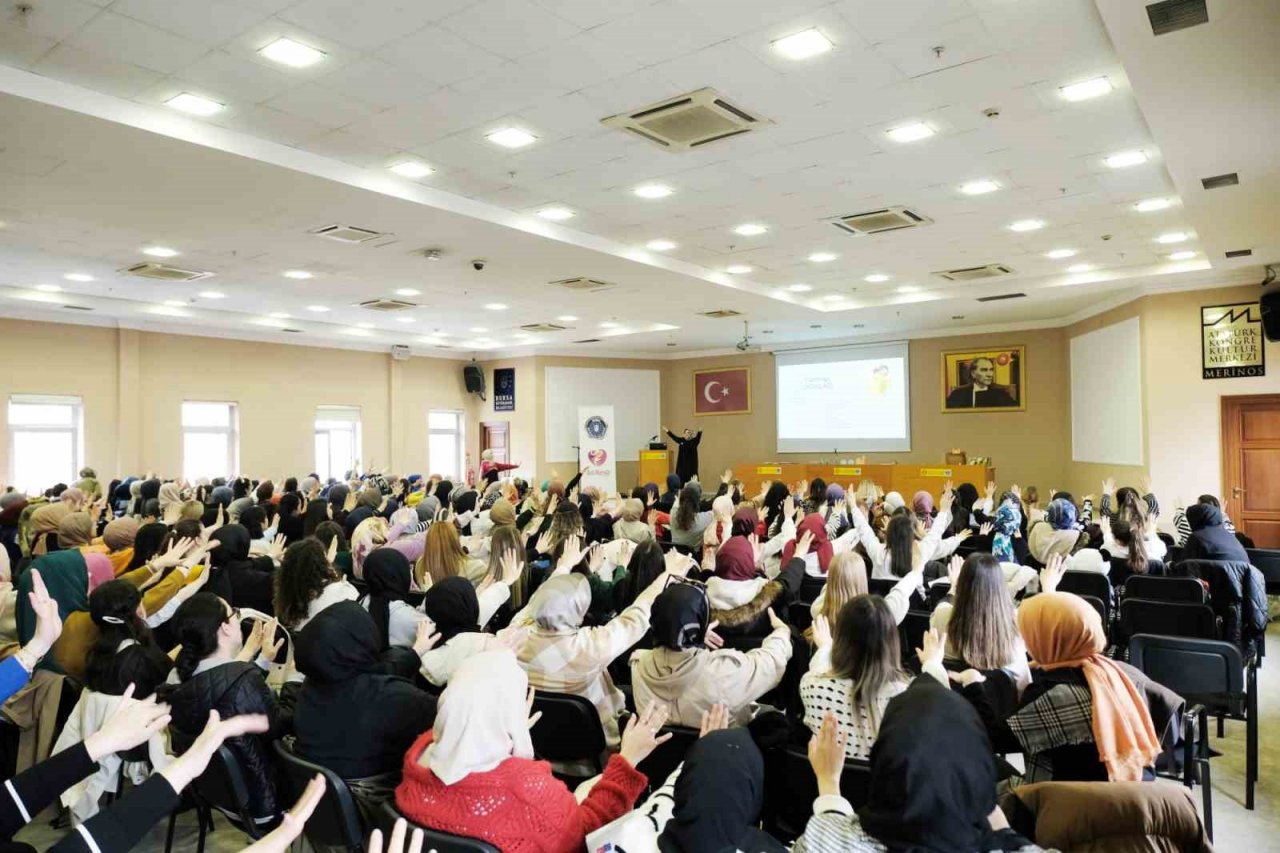 Bursa’da Ana Kucağı öğretmenleri yeni döneme hazır