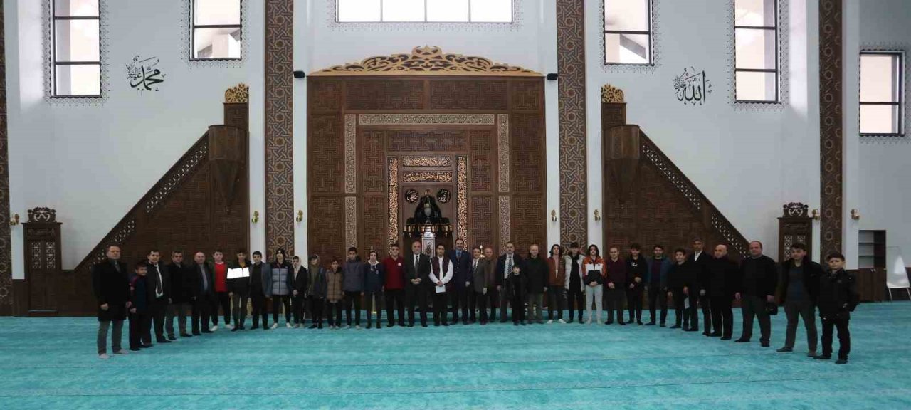 Başkan Sandıkçı: “Gençler bizim geleceğimiz"