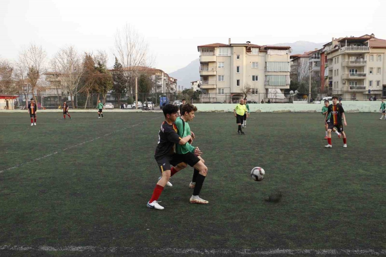 Genç horozlar kalan 3 maça odaklandı