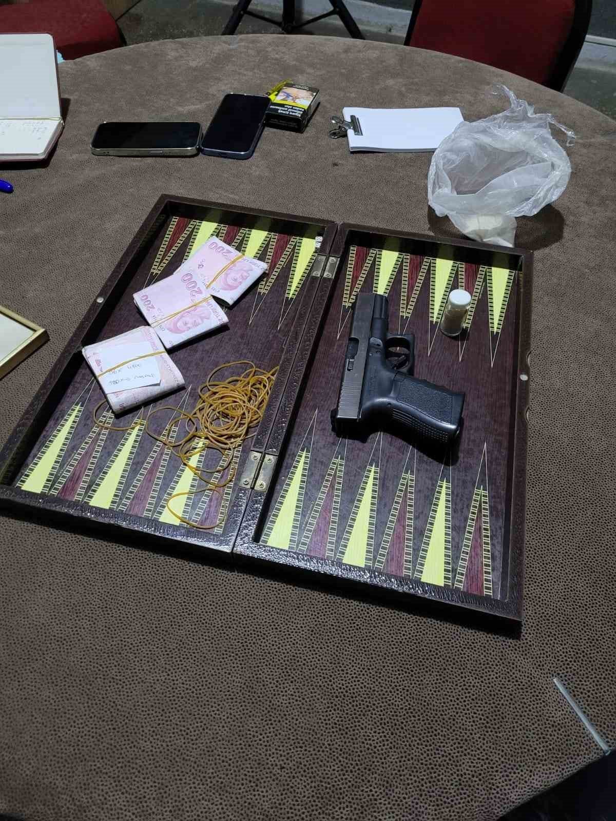 Diyarbakır’da asayiş operasyonlarında bin 496 kişi yakalandı