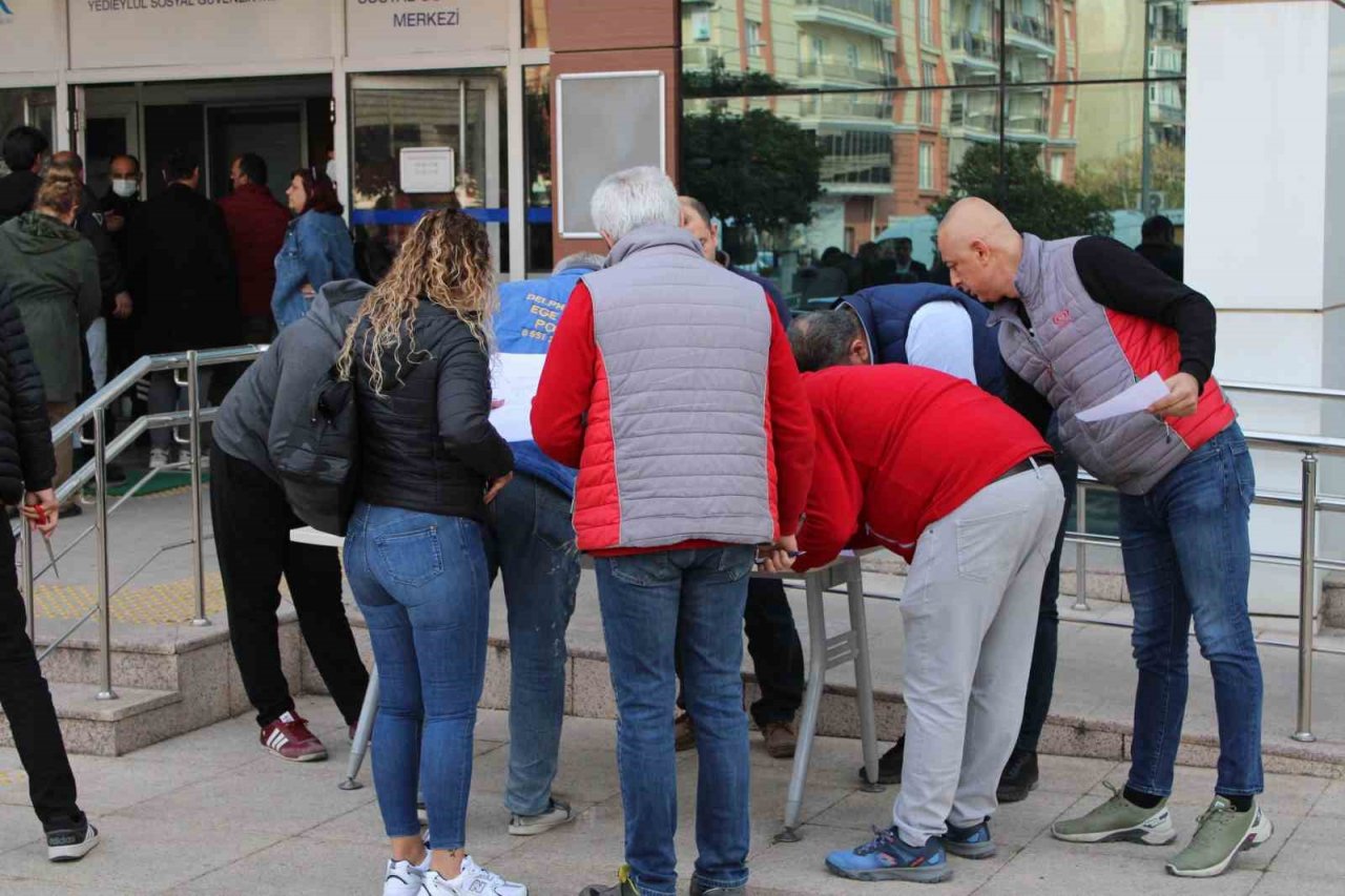 SGK’da erken saatlerde emeklilik kuyruğu