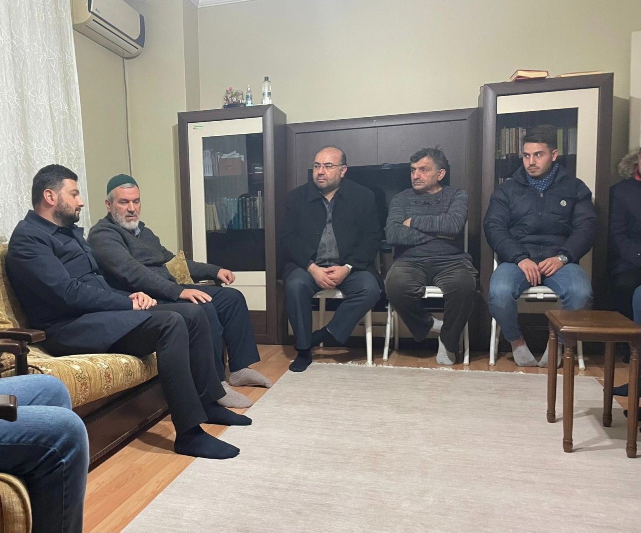 Deprem bölgesinde hayatını kaybedenlerin yakınlarına taziye ziyaretleri