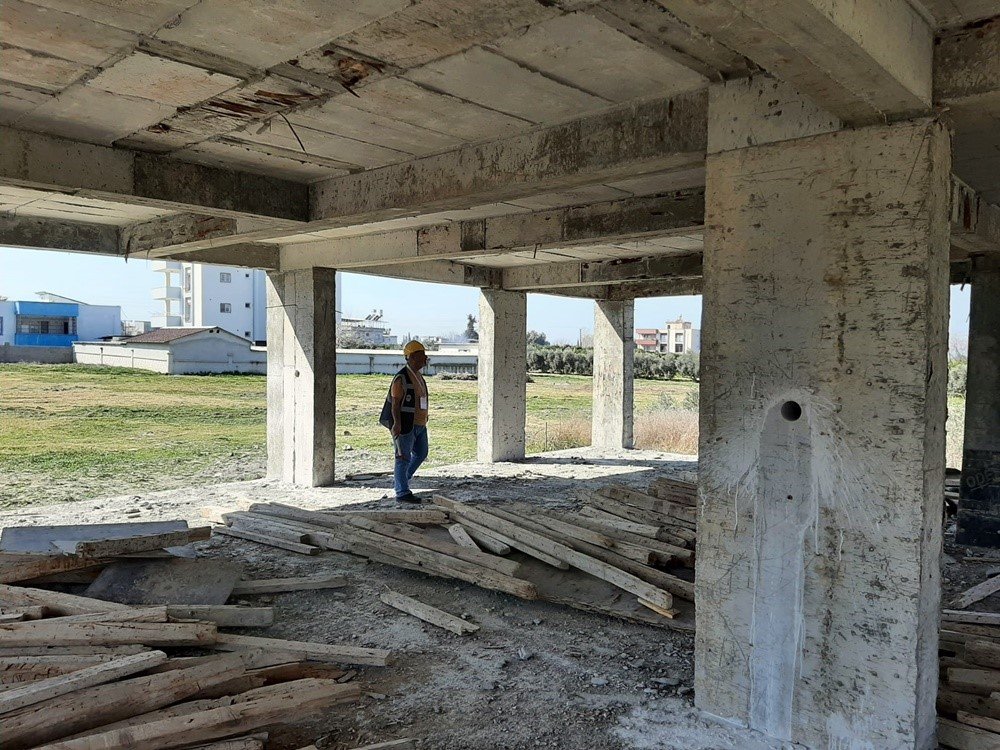 Kastamonu Üniversitesi öğretim üyeleri, deprem bölgesinde hasar tespit çalışmalarını sürdürüyor