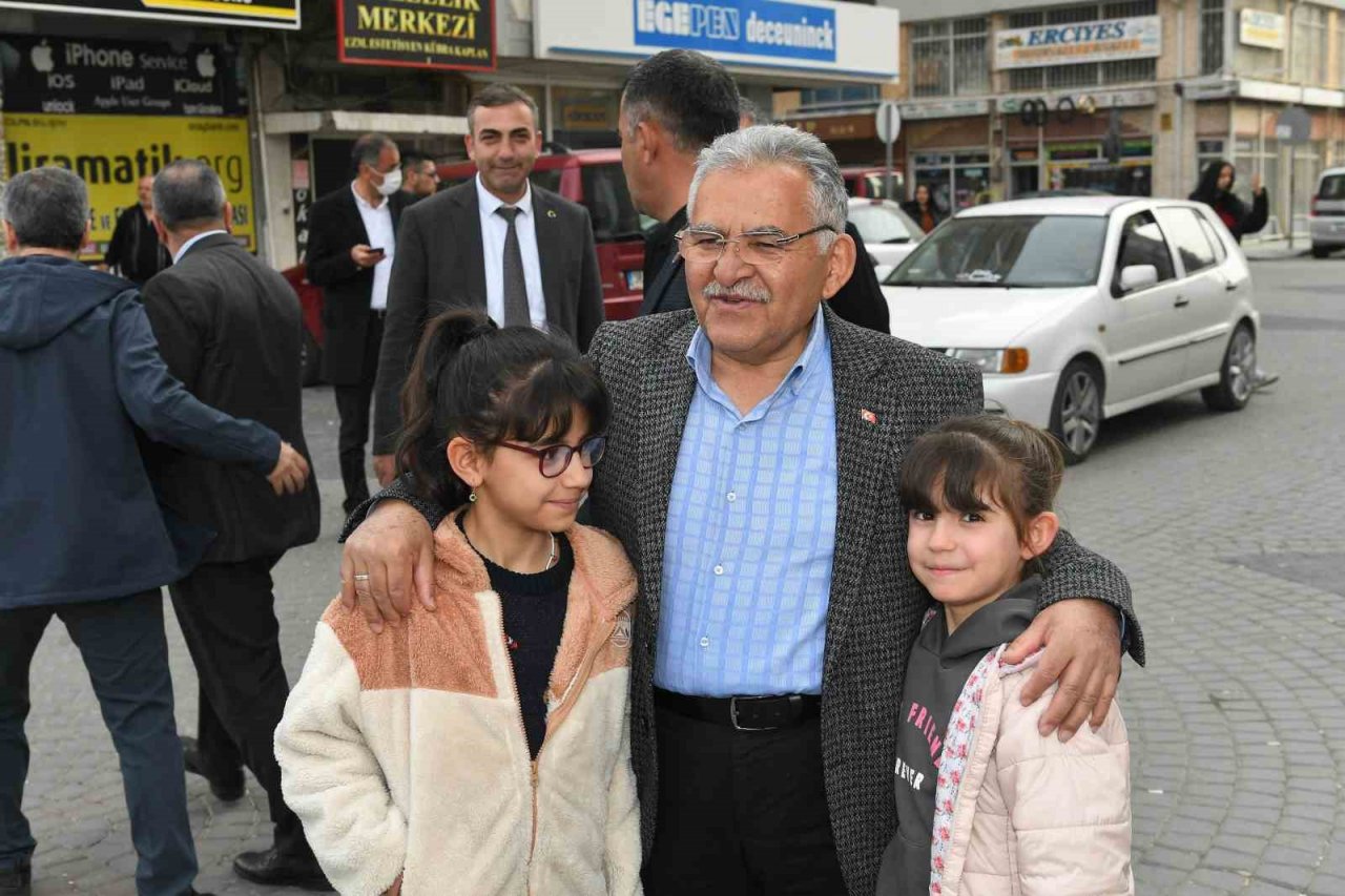 Başkan Büyükkılıç, Düvenönü esnafı ile buluştu