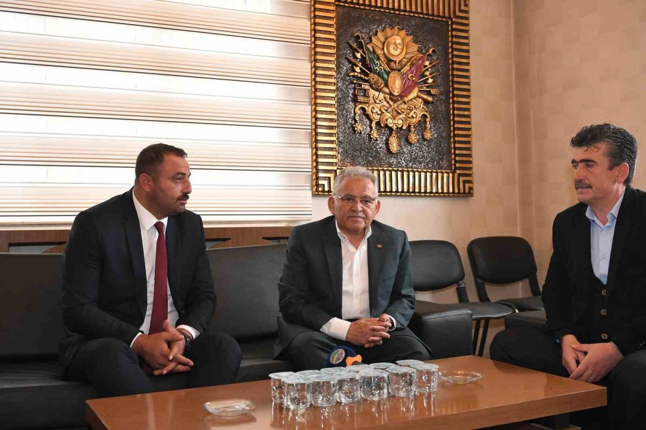 Başkan Büyükkılıç’tan Sarıoğlan’da yatırım değerlendirme toplantısı