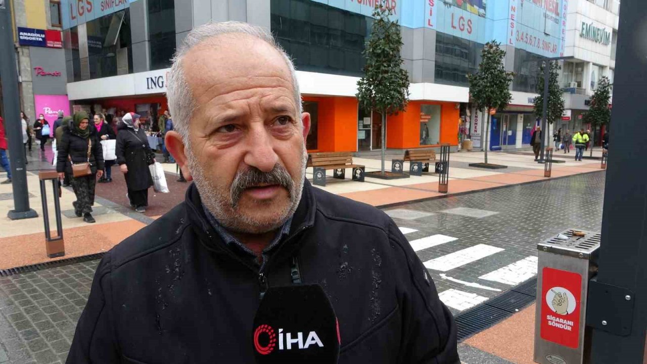 Trabzonspor’da istifa eden Başkan Ağaoğlu, taraftarı şaşırttı