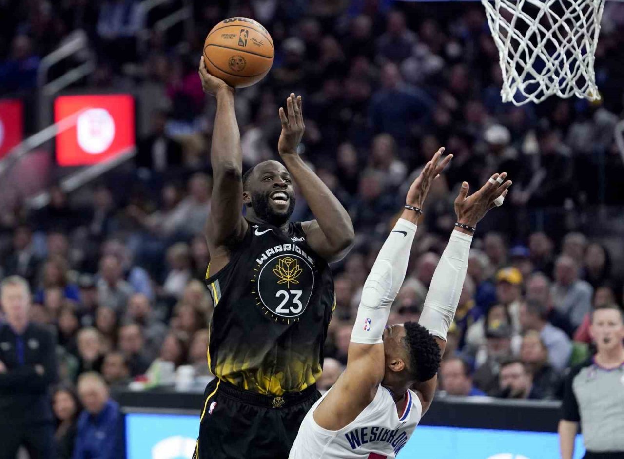 Golden State, Clippers’ı farklı mağlup etti