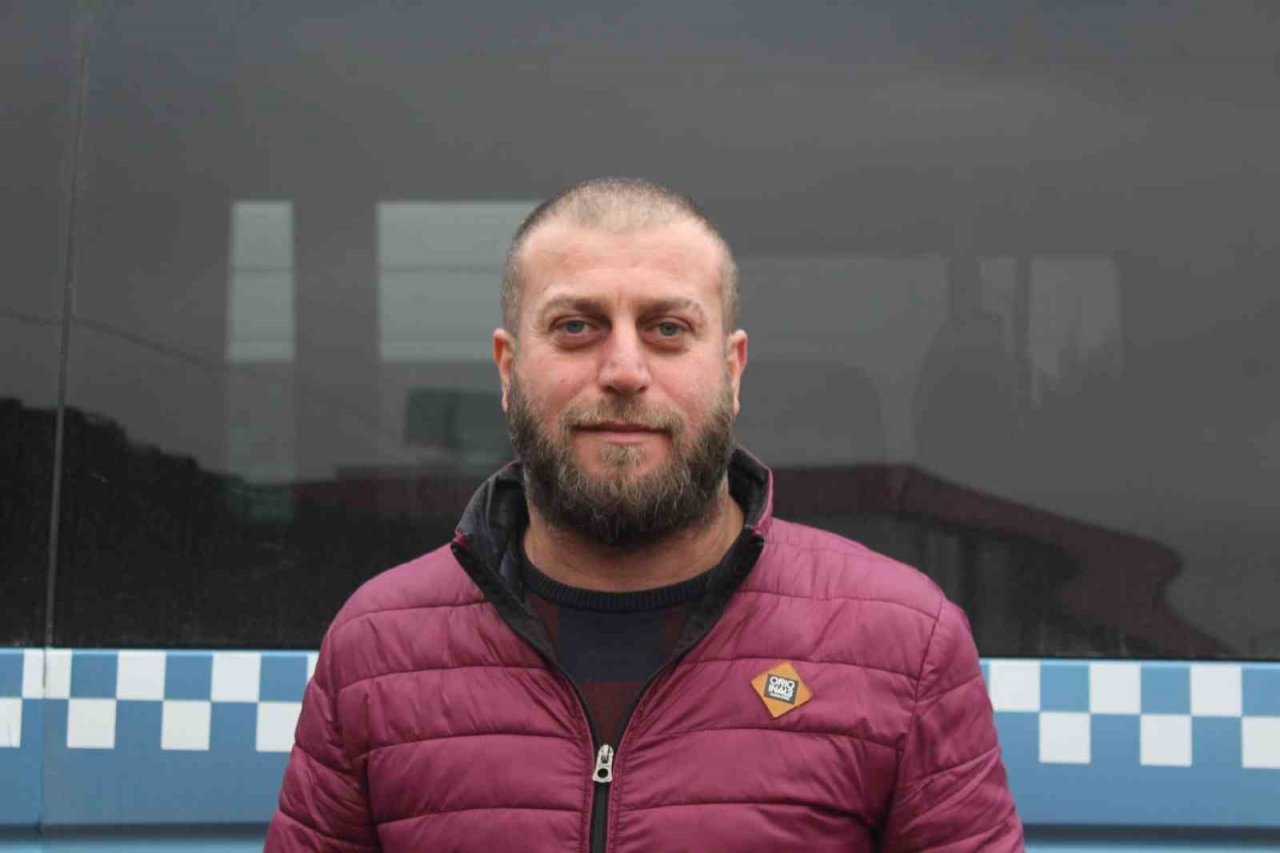 Kadın yolcuları rahatsız eden kişiyi uyarınca kavga çıktı