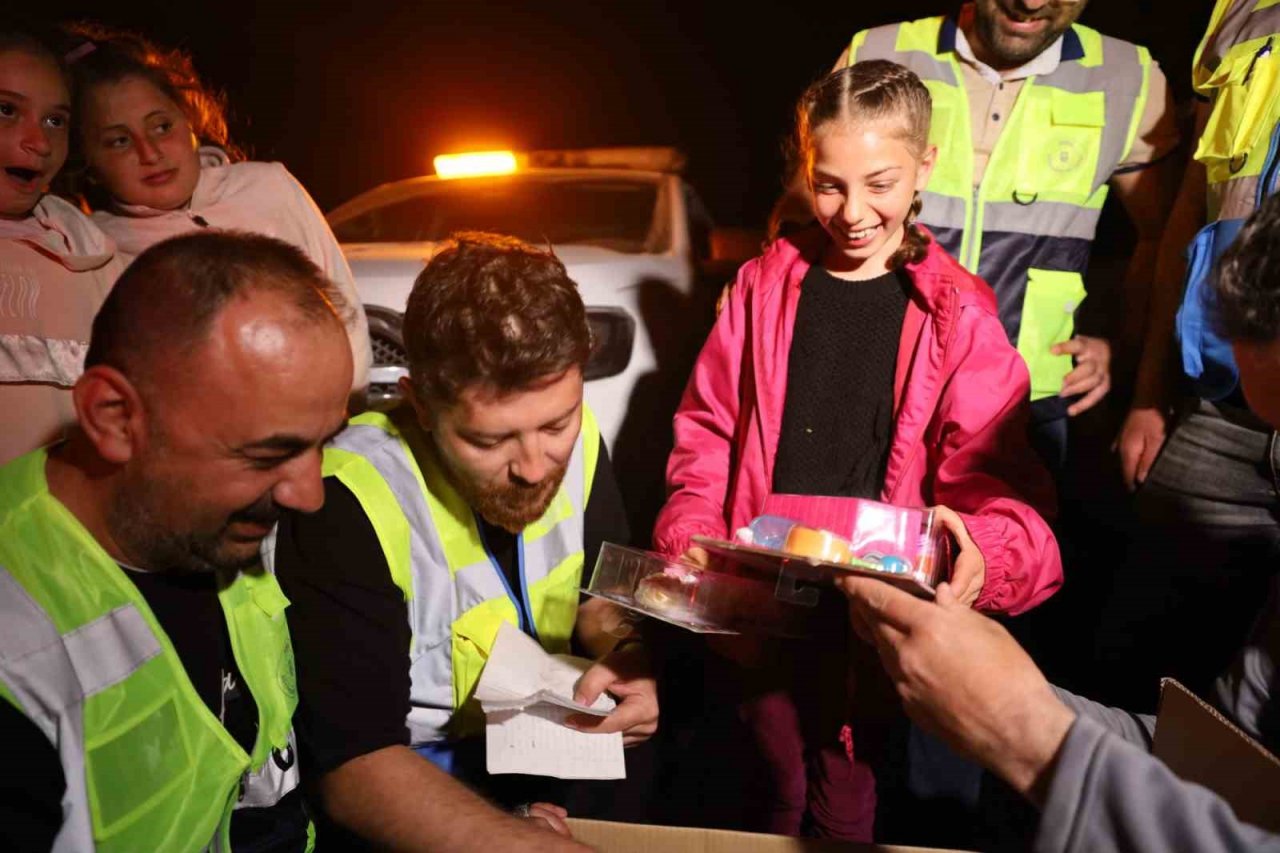 Küçük kuzenler istedi, Büyükşehir yetişti