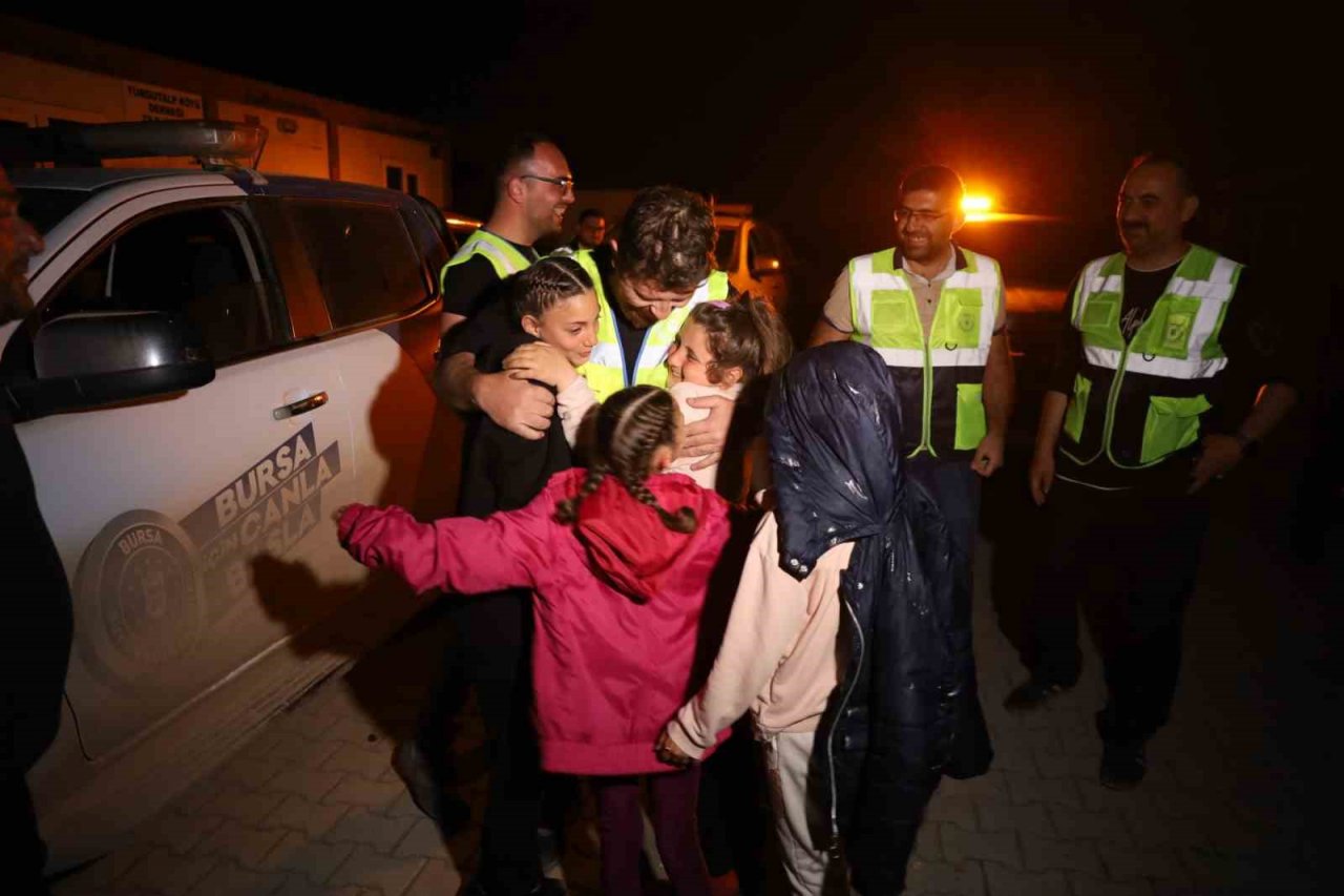 Küçük kuzenler istedi, Büyükşehir yetişti