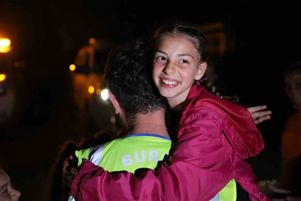 Küçük kuzenler istedi, Büyükşehir yetişti