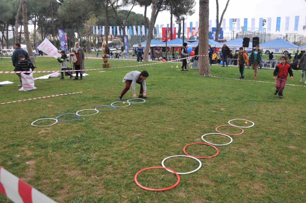 Aydın Büyükşehir Belediyesi depremzede aileleri ağırladı