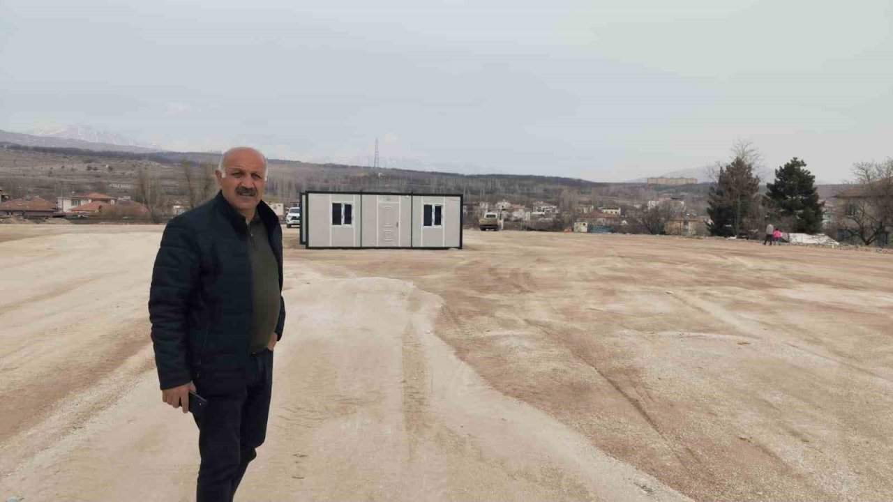 Doğanşehir’de esnaflar için konteyner çarşı kuruluyor