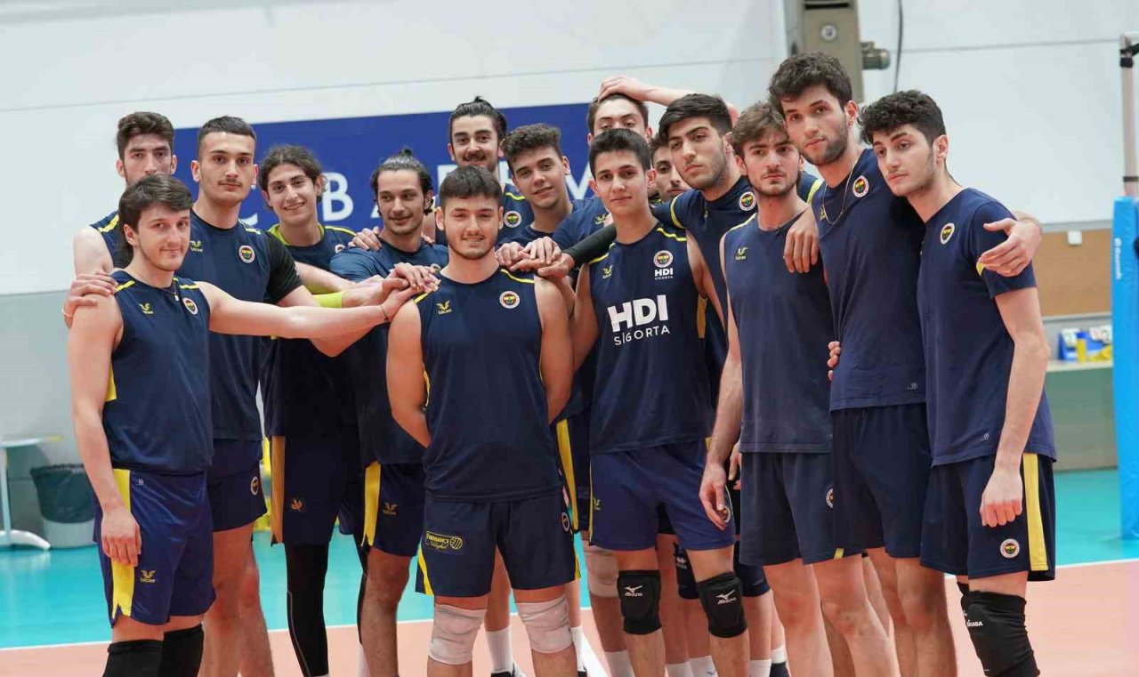 Fenerbahçe, depremzede voleybolcuyu kadrosuna kattı