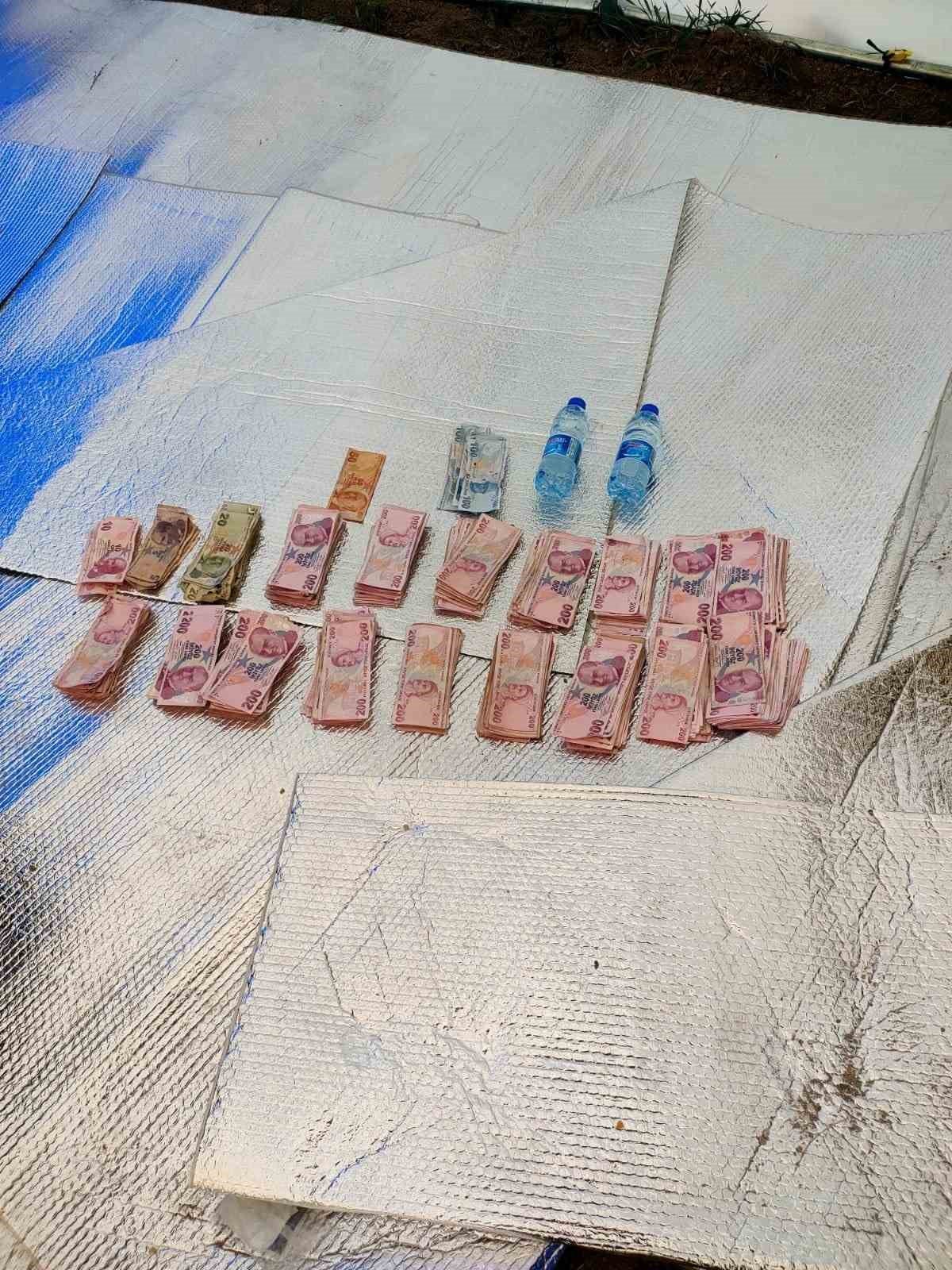 158 bin lira iş makinesi operatörünün dikkati sayesinde hafriyat altında kalmaktan kurtarıldı