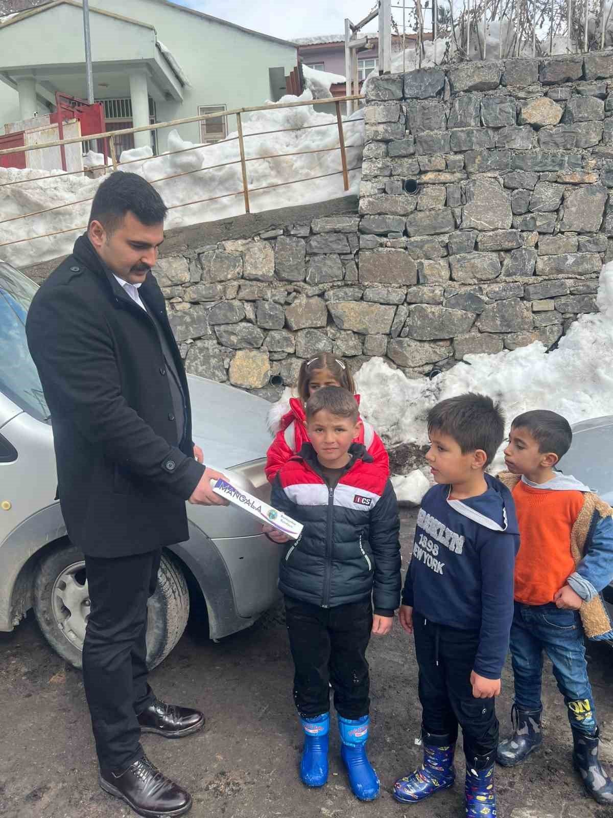 Beytüşşebap’a gelen depremzedelerin ihtiyaçları gideriliyor