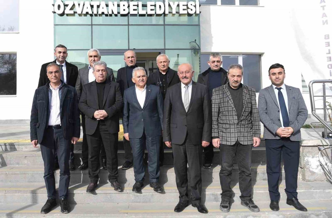 Başkan Büyükkılıç’tan Özvatan yatırım değerlendirme toplantısı