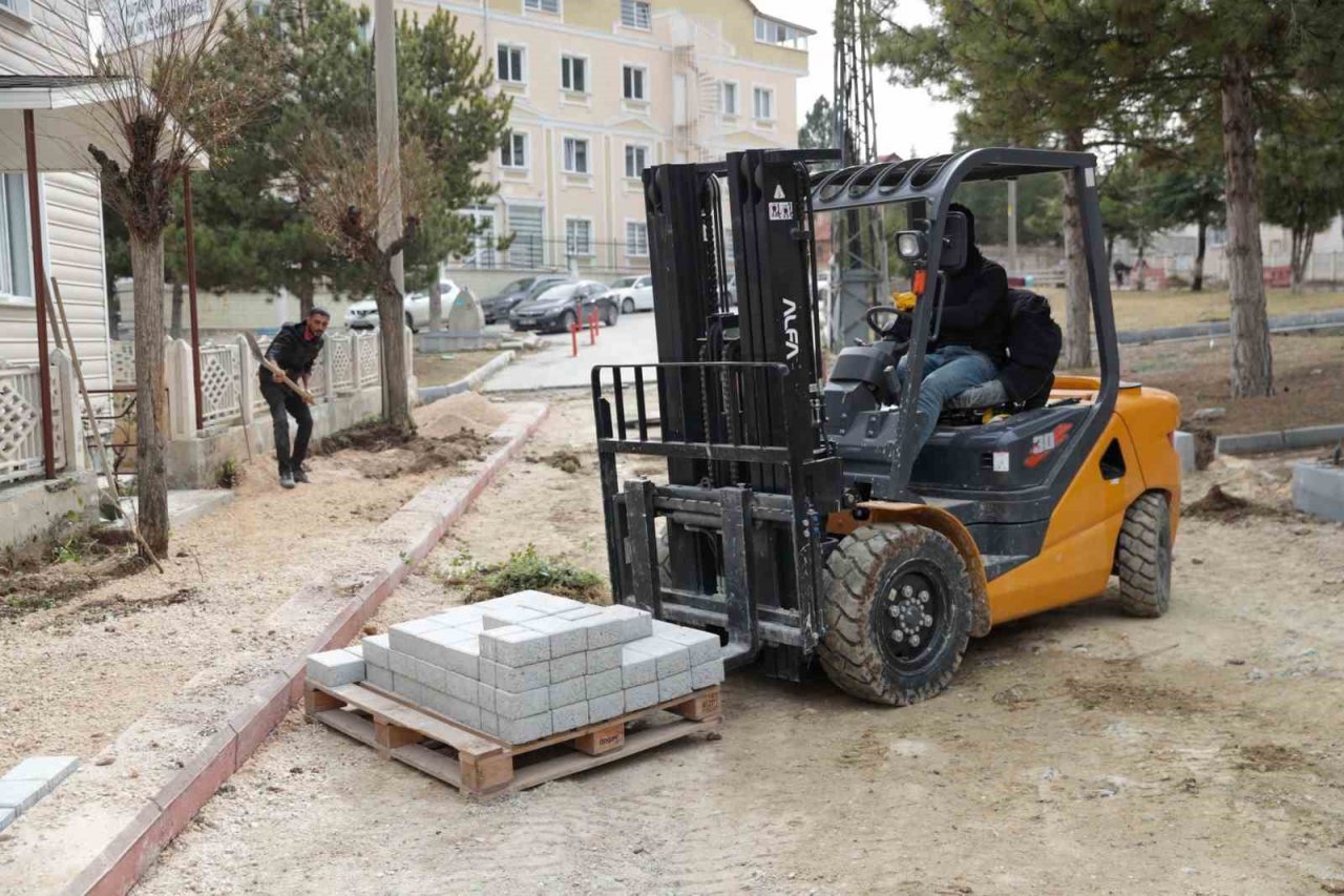 Kütahya’nın 100. Yıl Mahallesi’ne kilit taşı