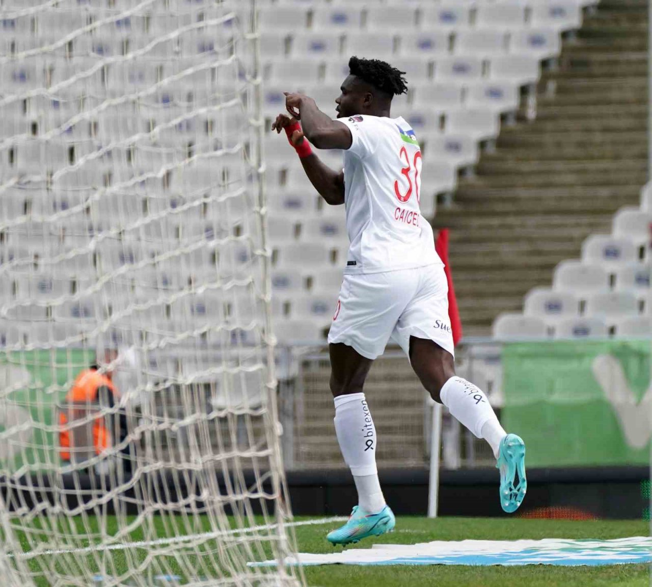 Spor Toto Süper Lig: Fatih Karagümrük: 1 - Sivasspor: 1 (İlk yarı)
