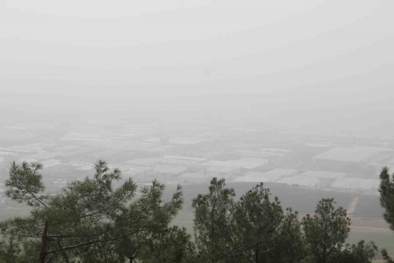 Toz bulutu Adıyaman’ı esir aldı