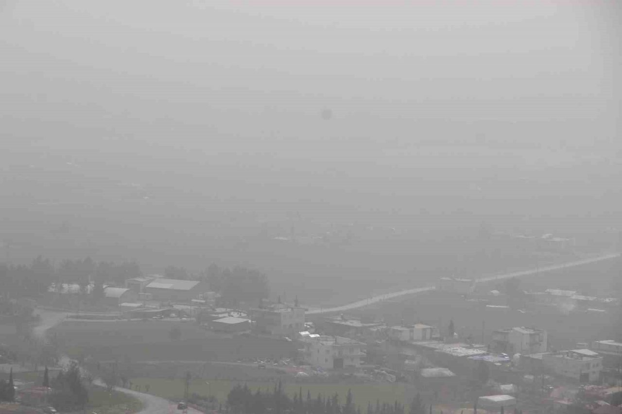 Toz bulutu Adıyaman’ı esir aldı