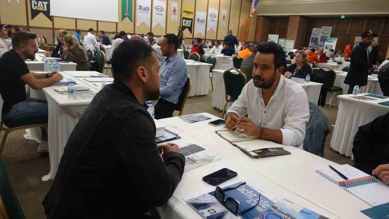 Yat kaptanları Marmaris’te sektör buluşmasında bir araya geldi