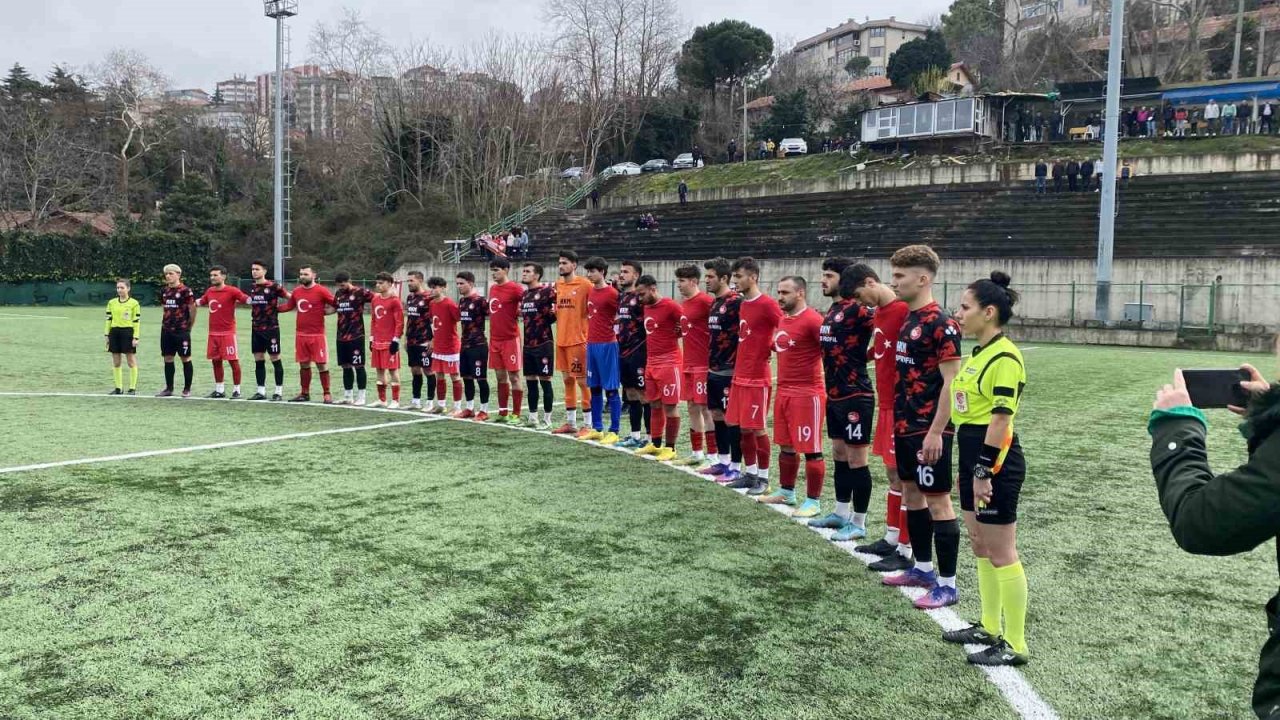 Amatör maçın hakeminden alkışlanacak davranış