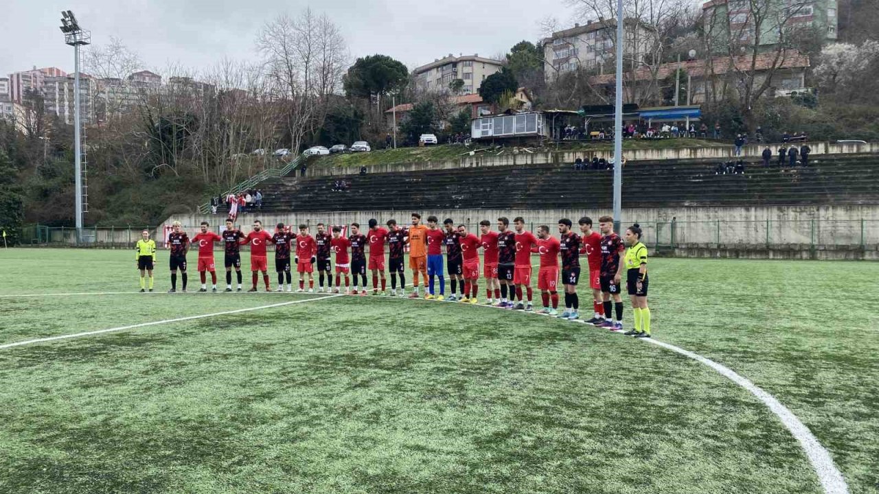 Amatör maçın hakeminden alkışlanacak davranış