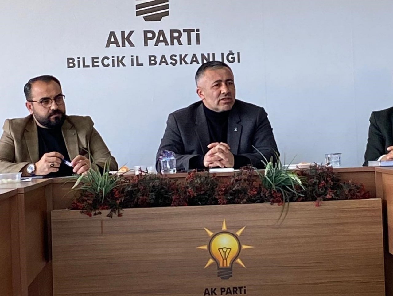 İlçe ve belde belediye başkanları AK Parti değerlendirme toplantısına katıldı