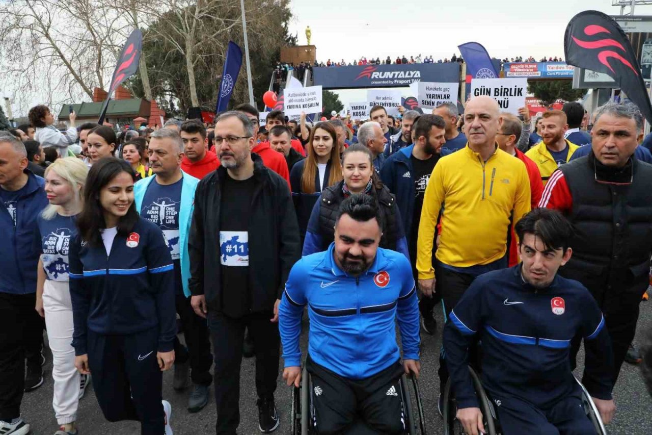 Bakan Kasapoğlu: "Spor, birleştiren bir olgu"